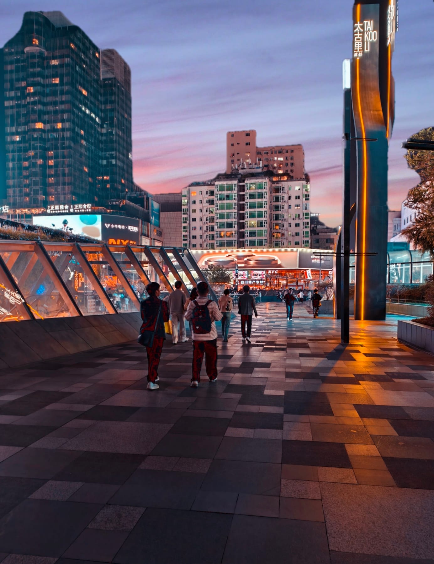Visiting Chengdu in the vening with vibrant colors