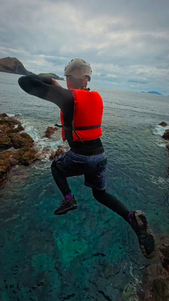 Coasteering in maderia activity