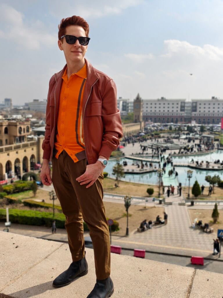 Scoot overlooking Qaysari Bazaar travel to Erbil Kurdistan