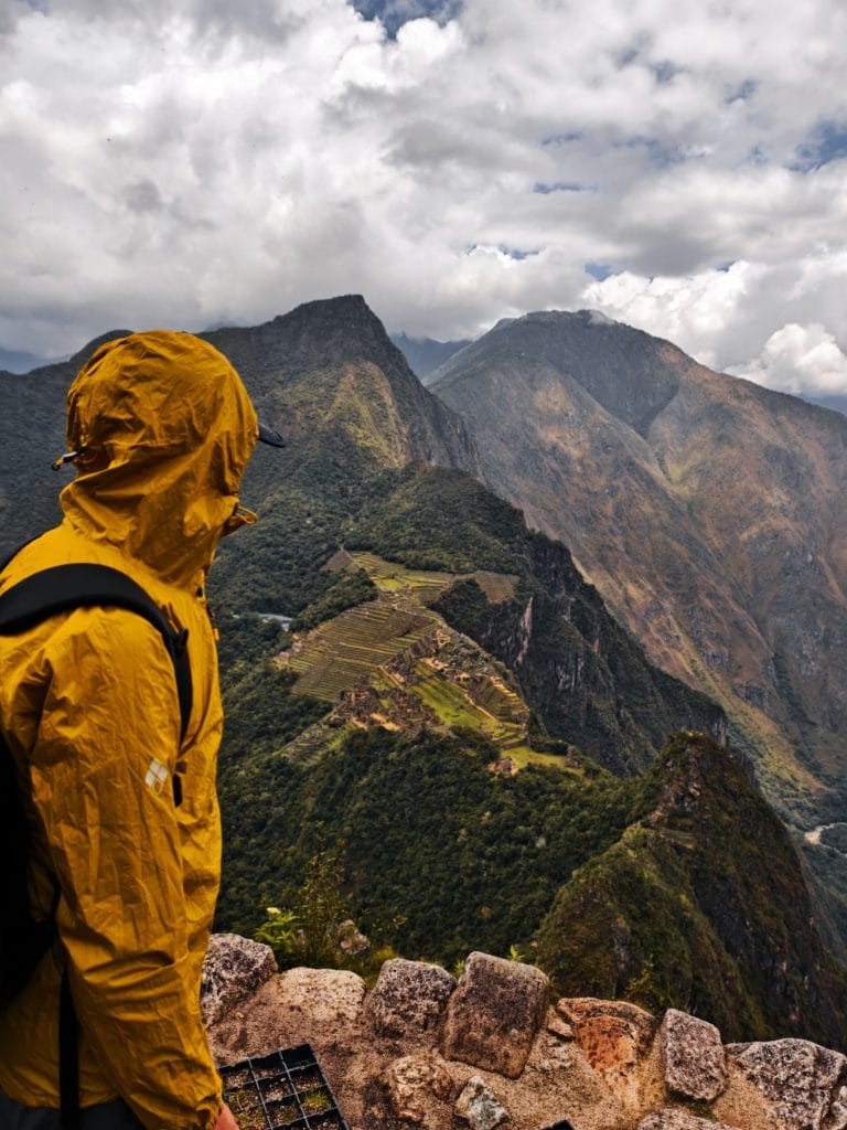 huayan picchu summit viewpoint